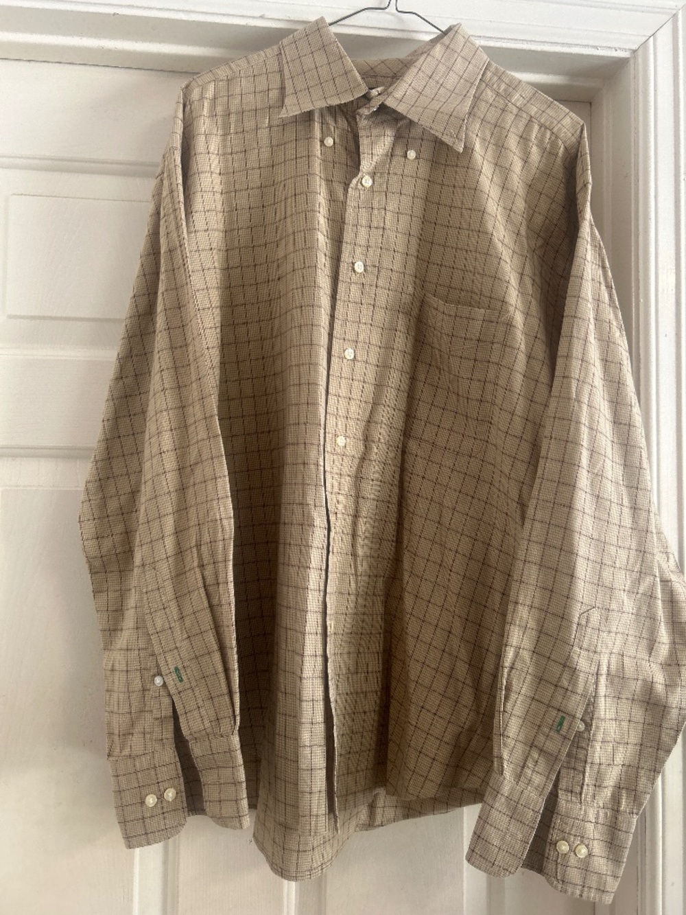 Long sleeve dress shirt